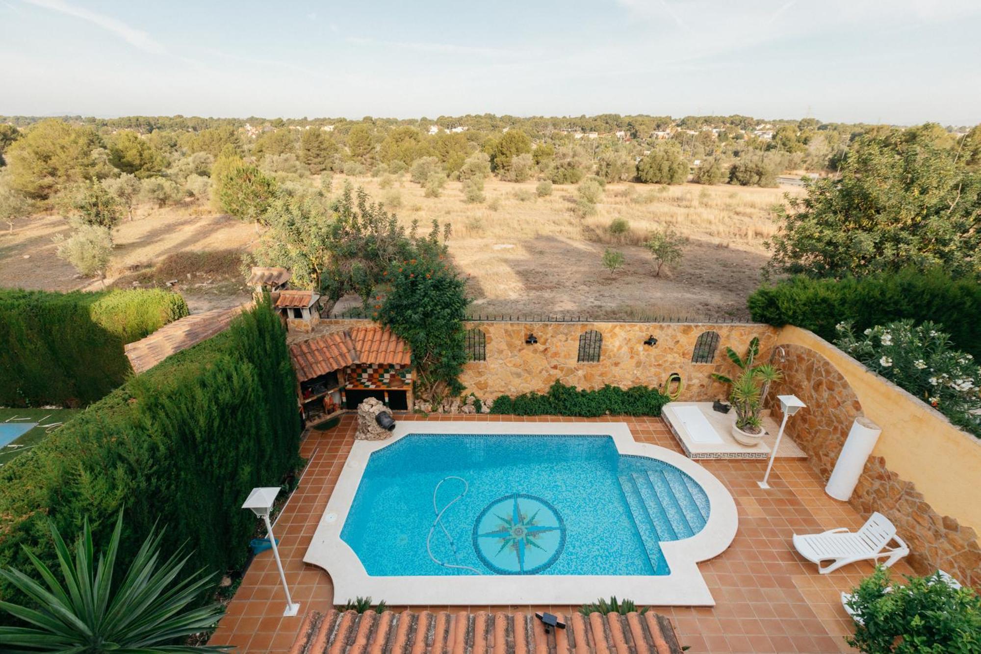Chalet, Rodeada De Naturaleza Piscina A Doce Klm De Y 7 Del Aeropuerto Casa de vacances