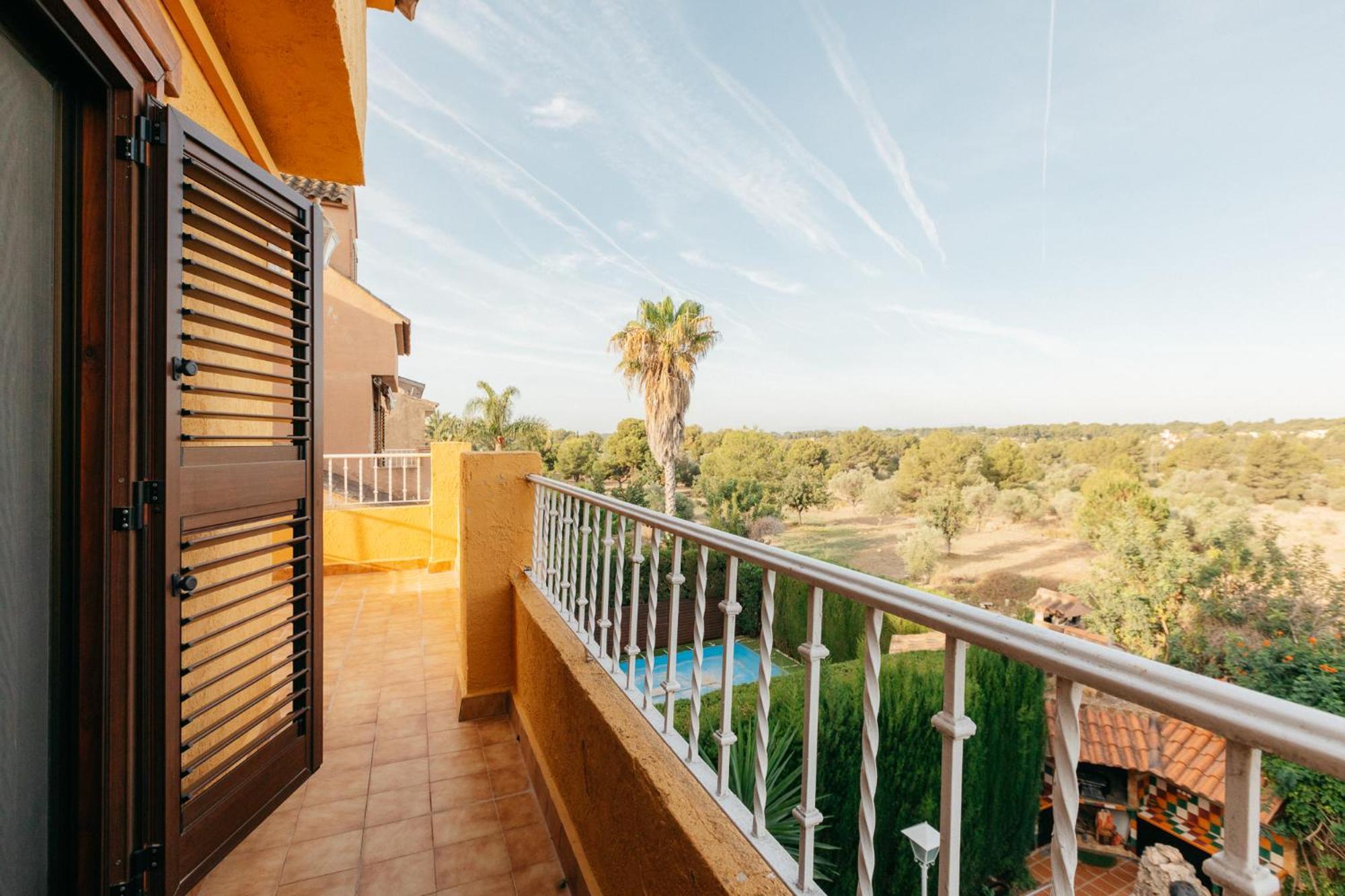 Chalet, Rodeada De Naturaleza Piscina A Doce Klm De Y 7 Del Aeropuerto Casa de vacances